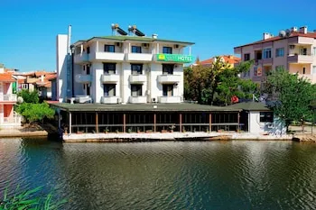 Olive Branch Hotel