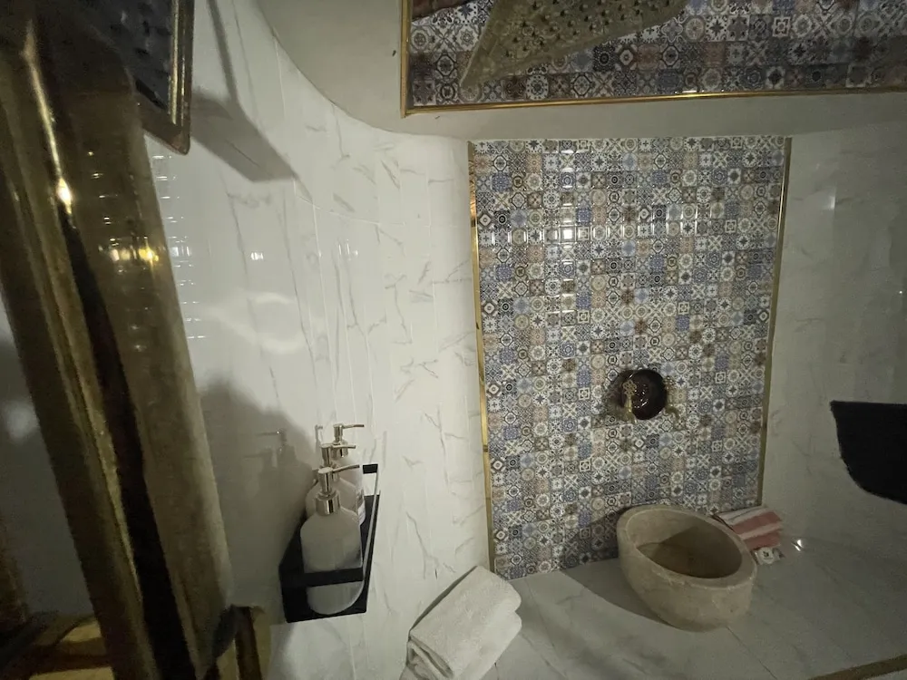 Traditional Süit, Bahçeli