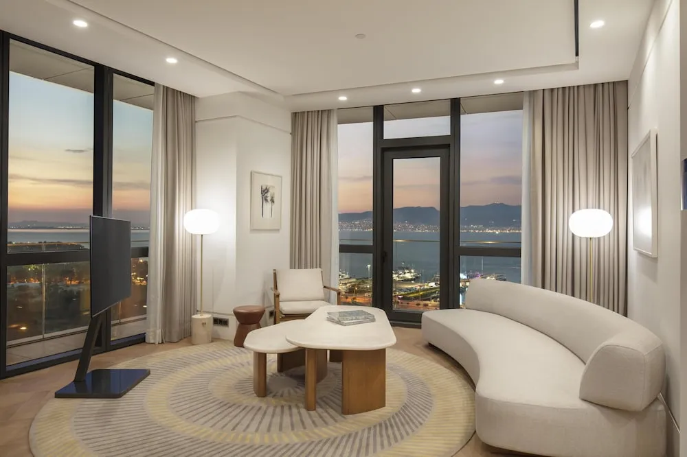 Grand Süit, Balkon