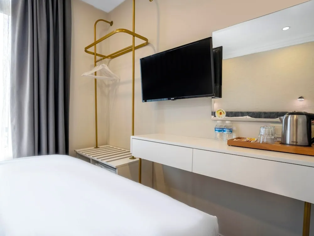 Deluxe Tek Büyük Yataklı Oda
