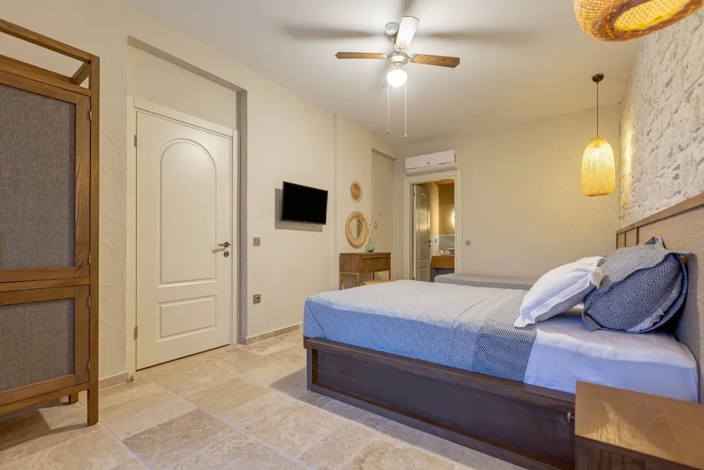 Standard Üç Kişilik Oda