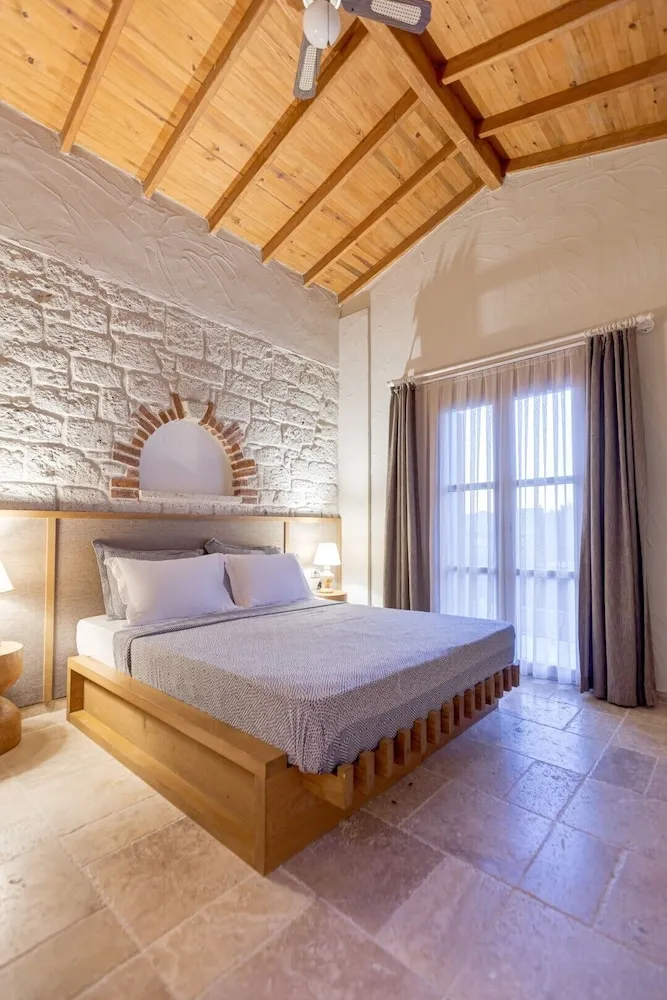 Superior Tek Büyük Yataklı Oda