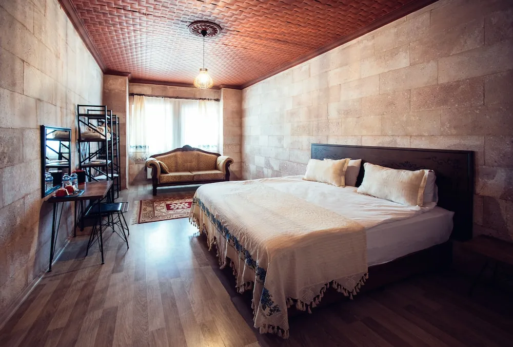 Deluxe Tek Büyük Yataklı Oda