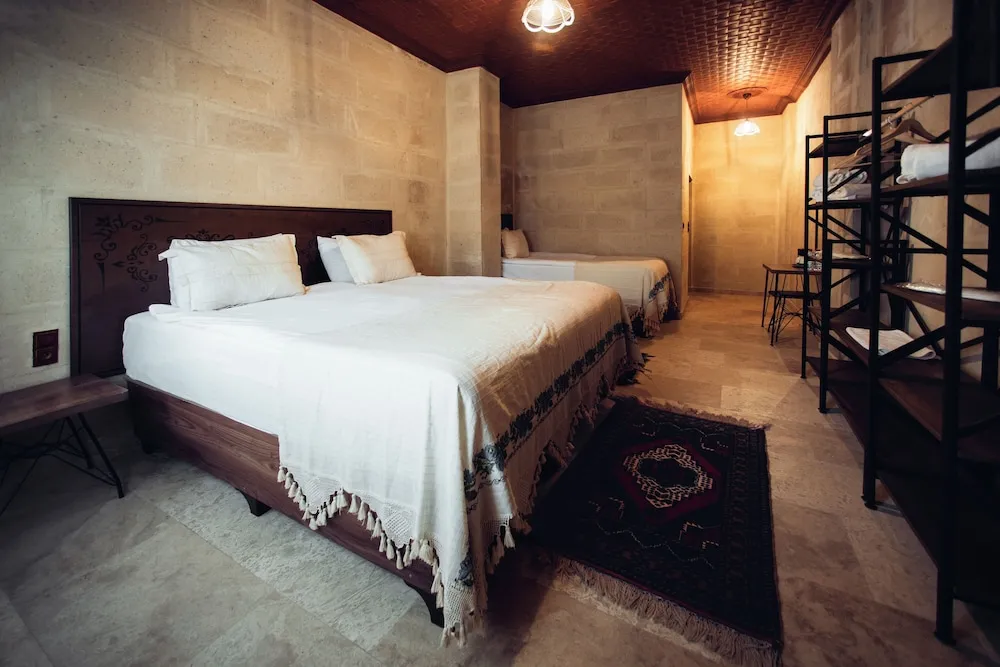 Deluxe Üç Kişilik Oda