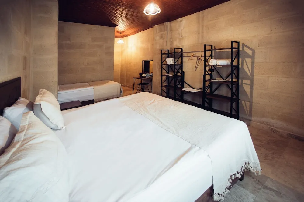 Deluxe Üç Kişilik Oda