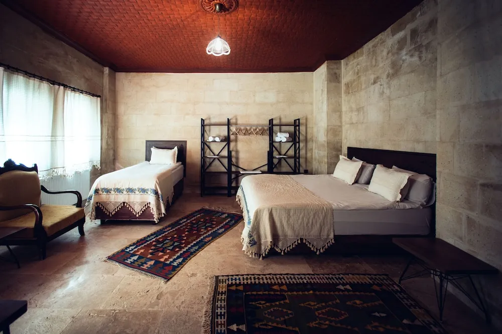 Deluxe Üç Kişilik Oda