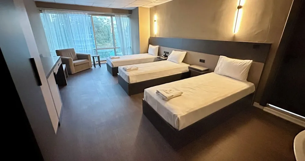 Grand Oda, Şehir Manzaralı