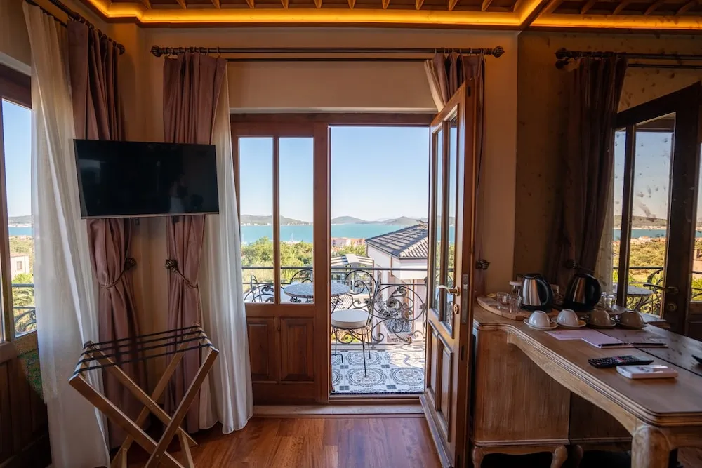Deluxe Sea View