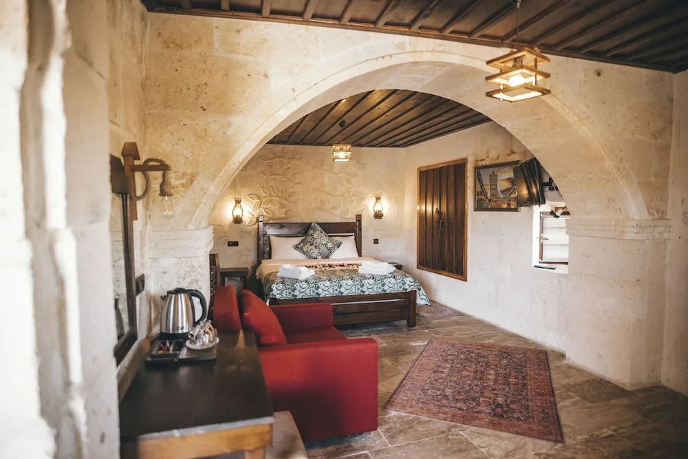 Stone Deluxe Jacuzzi Room-3