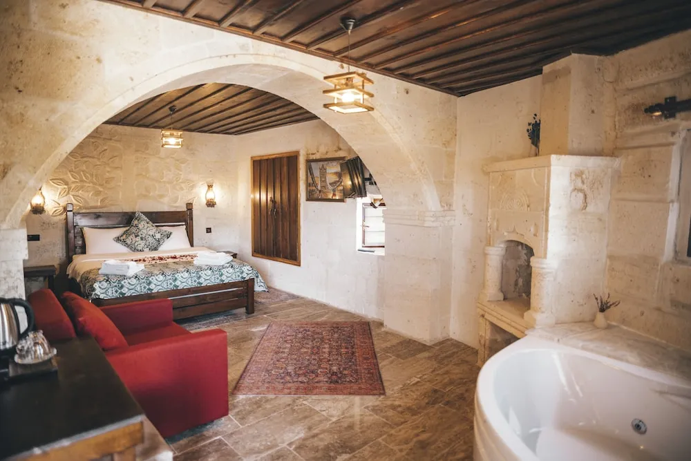 Stone Deluxe Jacuzzi Room-3