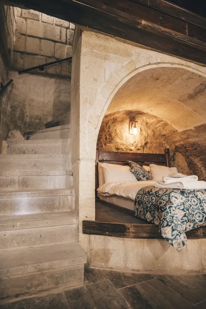 Stone Dublex Jacuzzi Room-2