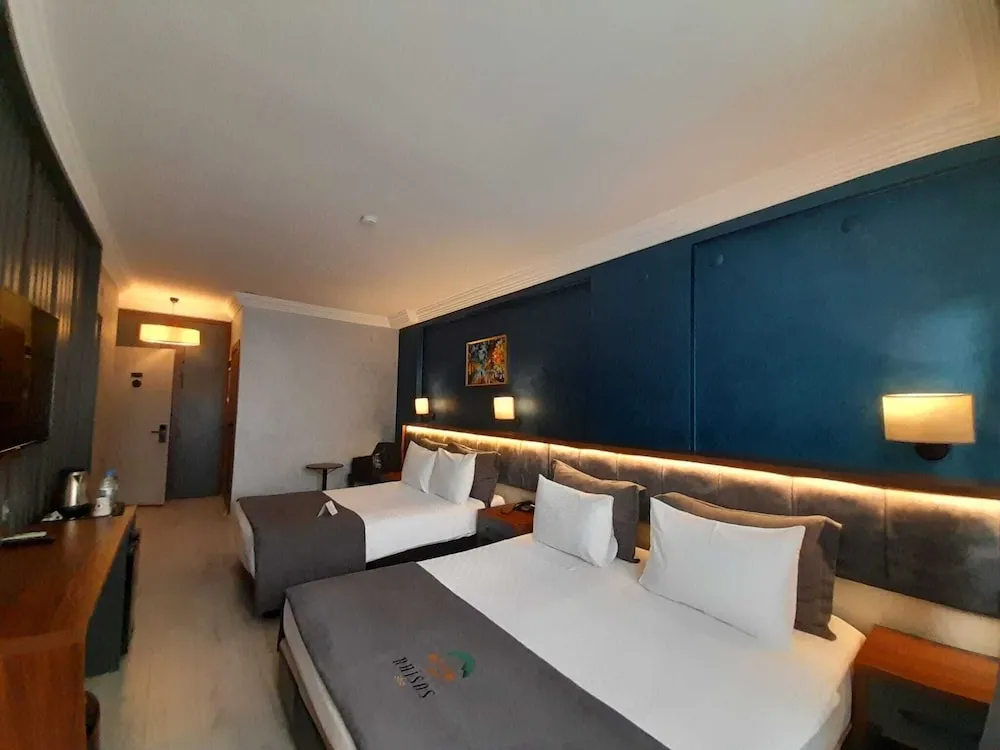 Standard Dört Kişilik Oda