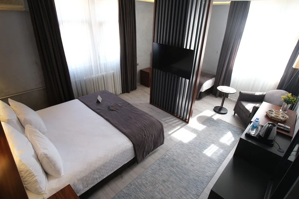 Standard Üç Kişilik Oda