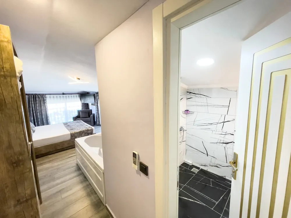 Deluxe Tek Büyük Yataklı Oda, 1 Çift Kişilik Yatak