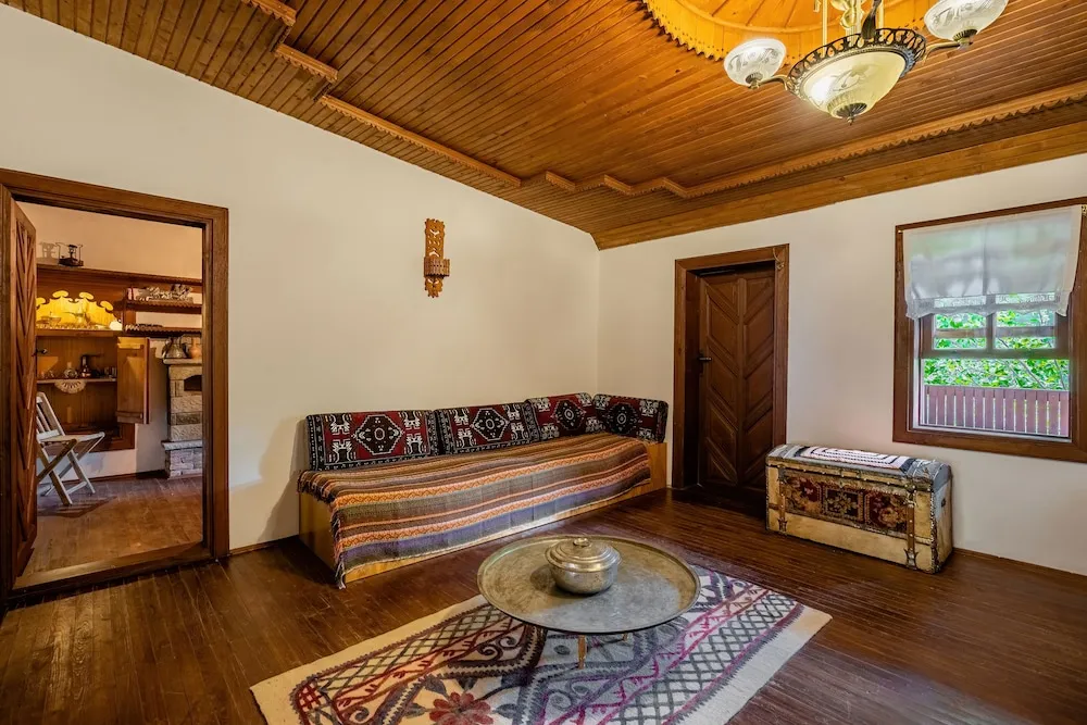 Traditional Dağ Evi