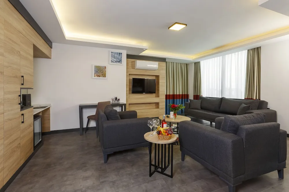 Deluxe Süit, 1 En Büyük (King) Boy Yatak ve Çekyat, Deniz Manzaralı, Denize Bakan