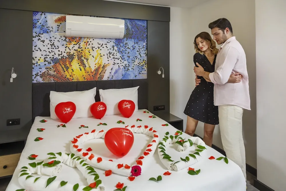 Deluxe Süit, 1 En Büyük (King) Boy Yatak ve Çekyat, Deniz Manzaralı, Denize Bakan