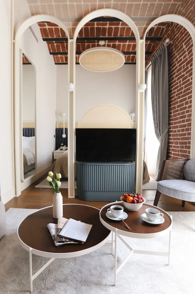 Historical Suite with Balcony