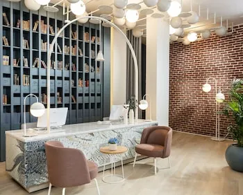 Ecole St Pierre Hotel