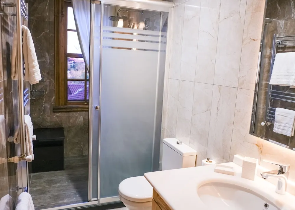 Standard Oda, 1 Çift Kişilik Yatak, Özel Banyo, Dağ Manzaralı