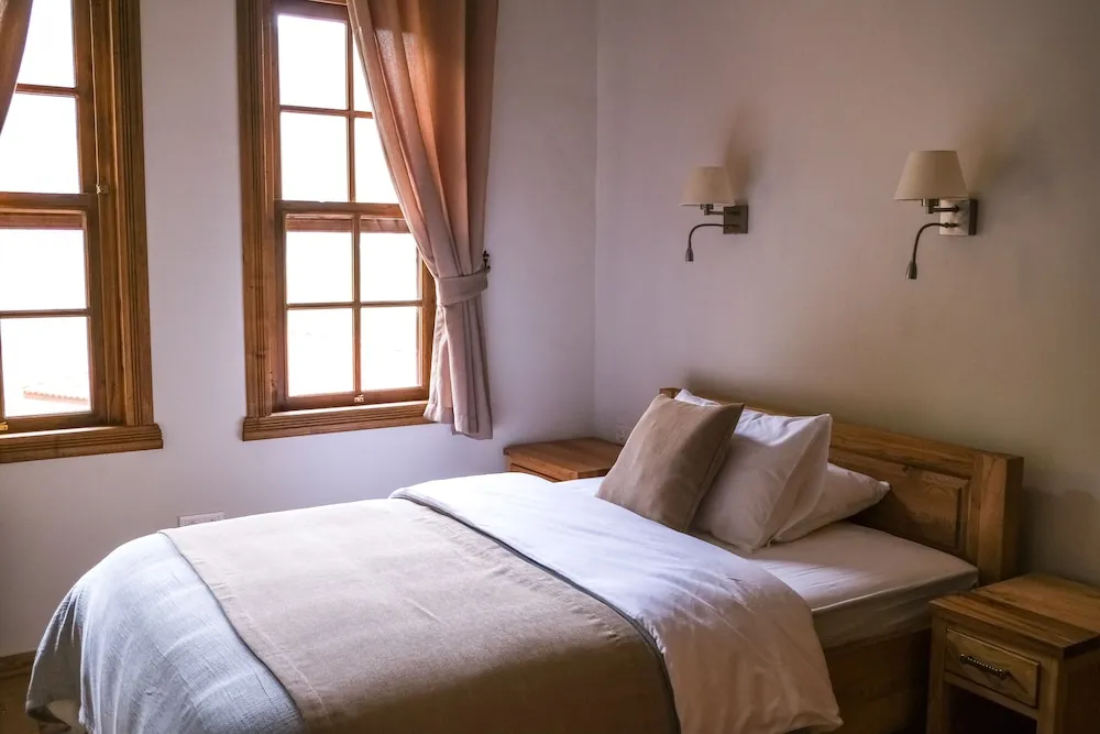 Standard Oda, 1 Çift Kişilik Yatak, Özel Banyo, Dağ Manzaralı