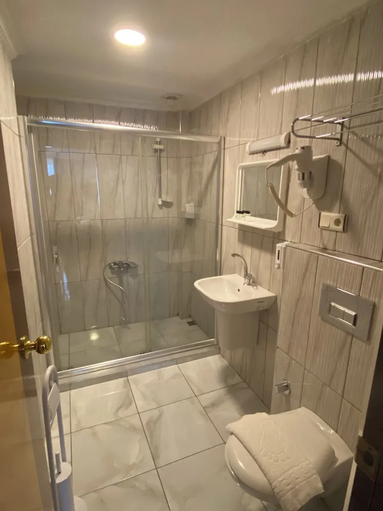 Economy İki Ayrı Yataklı Oda