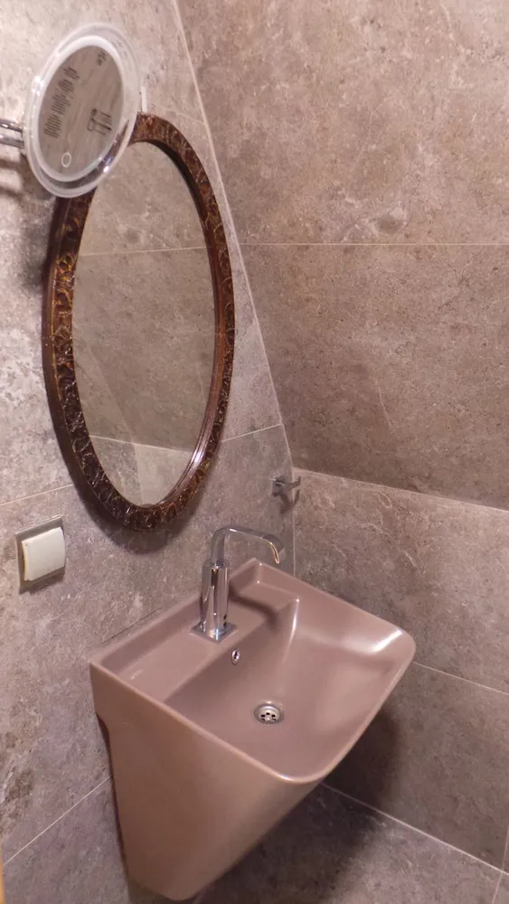 Forest Bungalow in Mountain (3B)