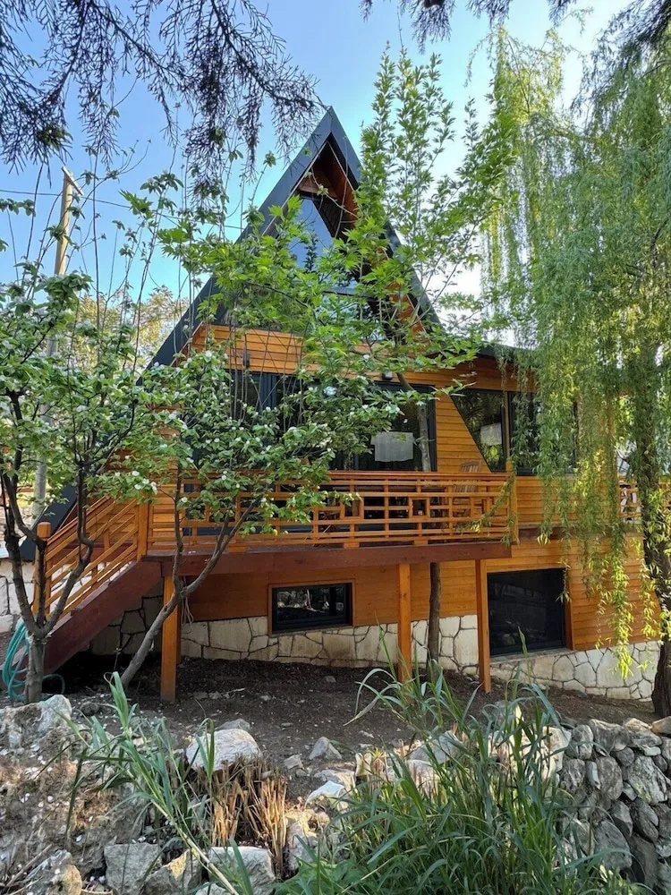 Forest Bungalow in Mountain (3B)