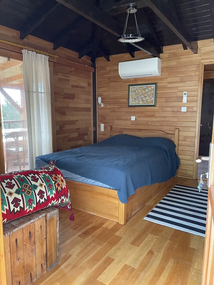 Forest Bungalow in Mountain (1A)