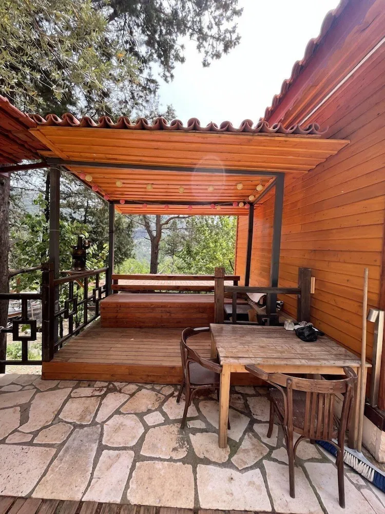 Forest Bungalow in Mountain (2B)