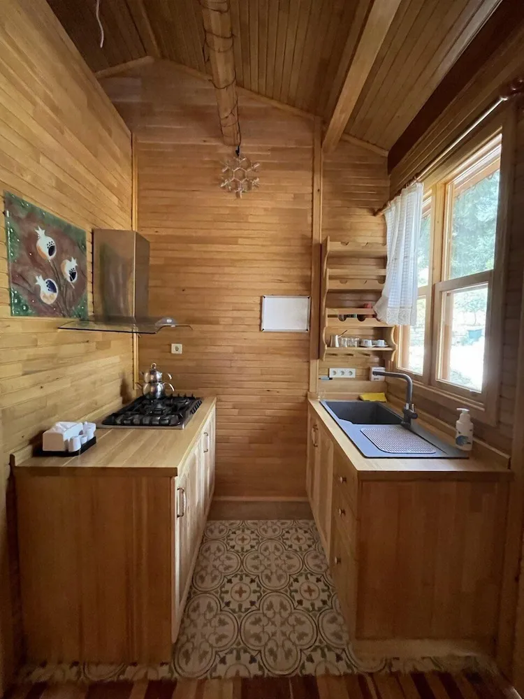 Forest Bungalow in Mountain (2B)