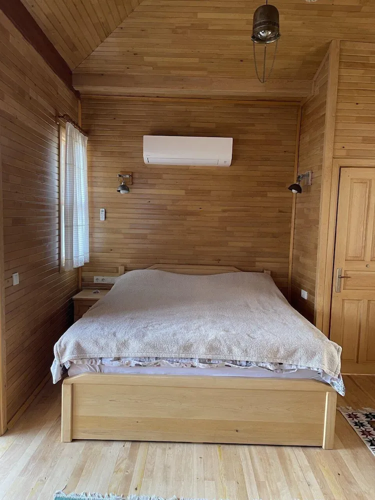 Forest Bungalow in Mountain (2A)