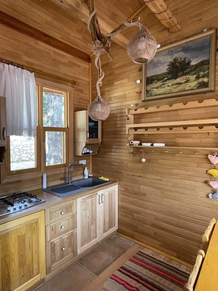 Forest Bungalow in Mountain (2A)