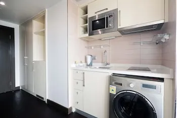 The Four Winds Hotel