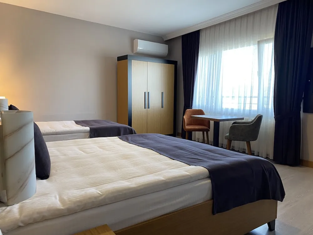 Deluxe Üç Kişilik Oda, Balkon, Deniz Manzaralı