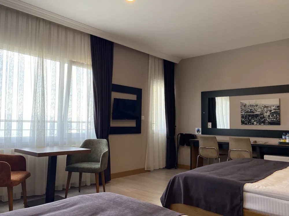 Deluxe Üç Kişilik Oda, Balkon, Deniz Manzaralı