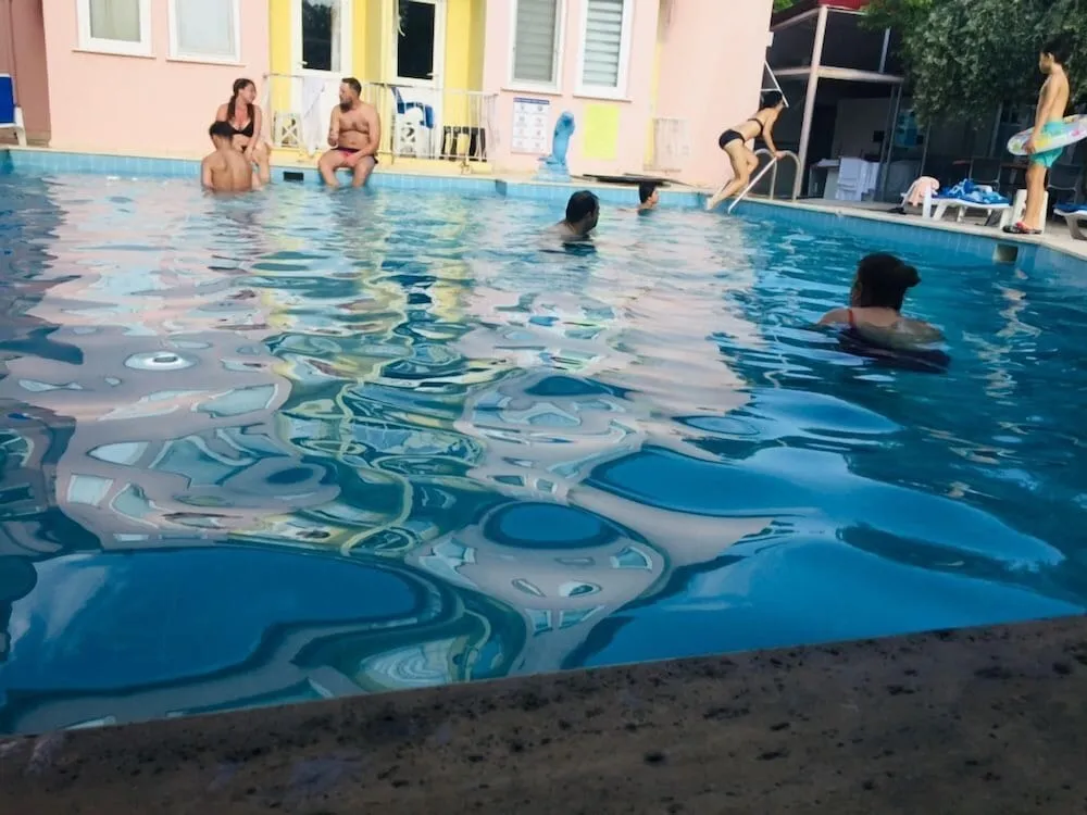 Family Apart Daire, 2 Yatak Odası, Sigara İçilmez, Havuz Manzaralı