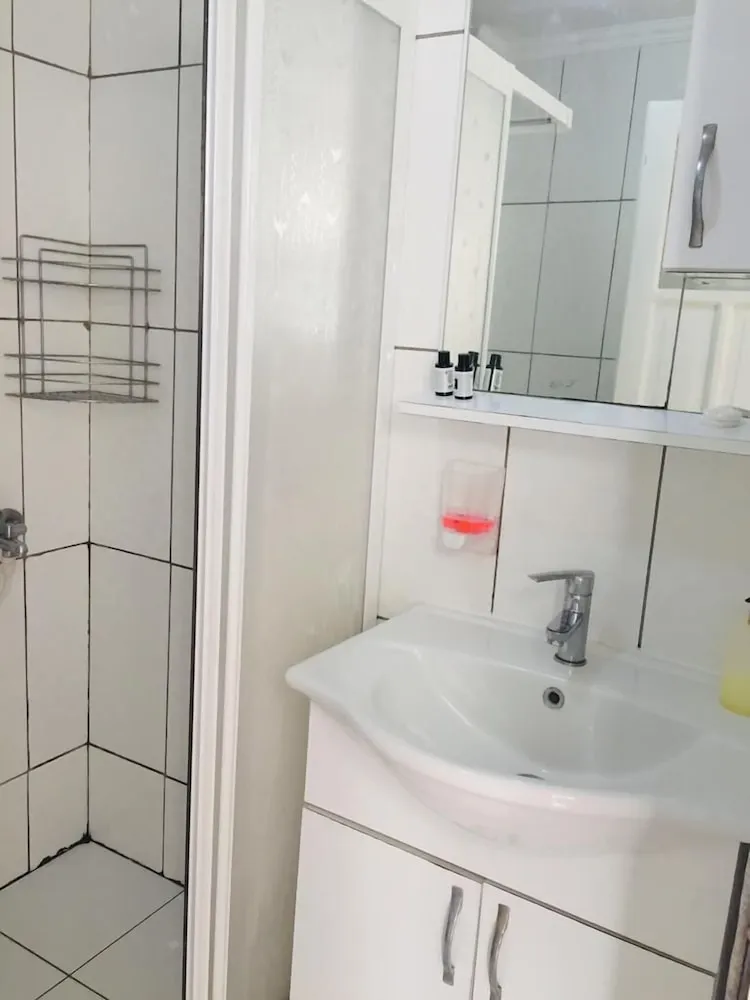 Family Apart Daire, 2 Yatak Odası, Sigara İçilmez, Havuz Manzaralı