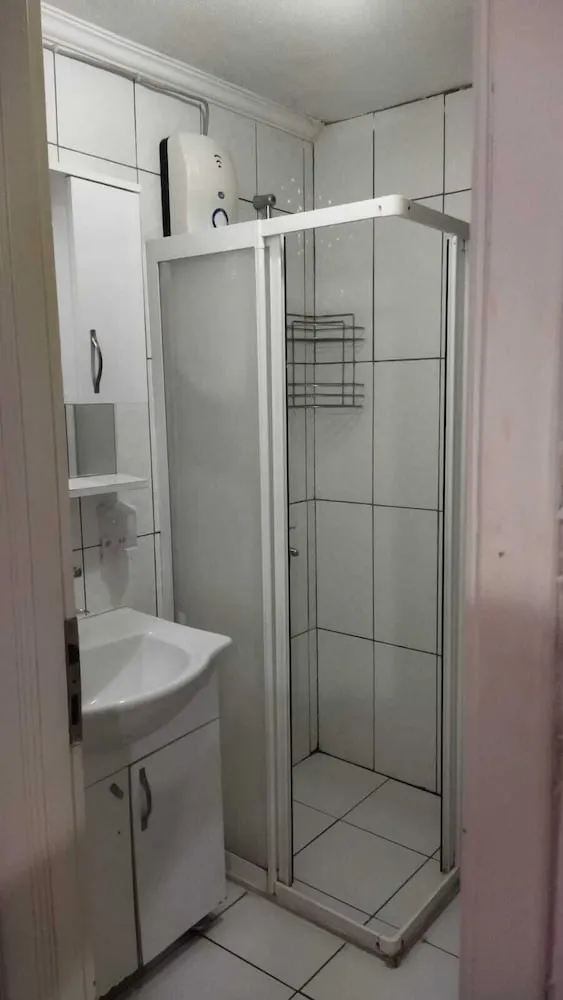 Family Apart Daire, 2 Yatak Odası, Sigara İçilmez, Havuz Manzaralı