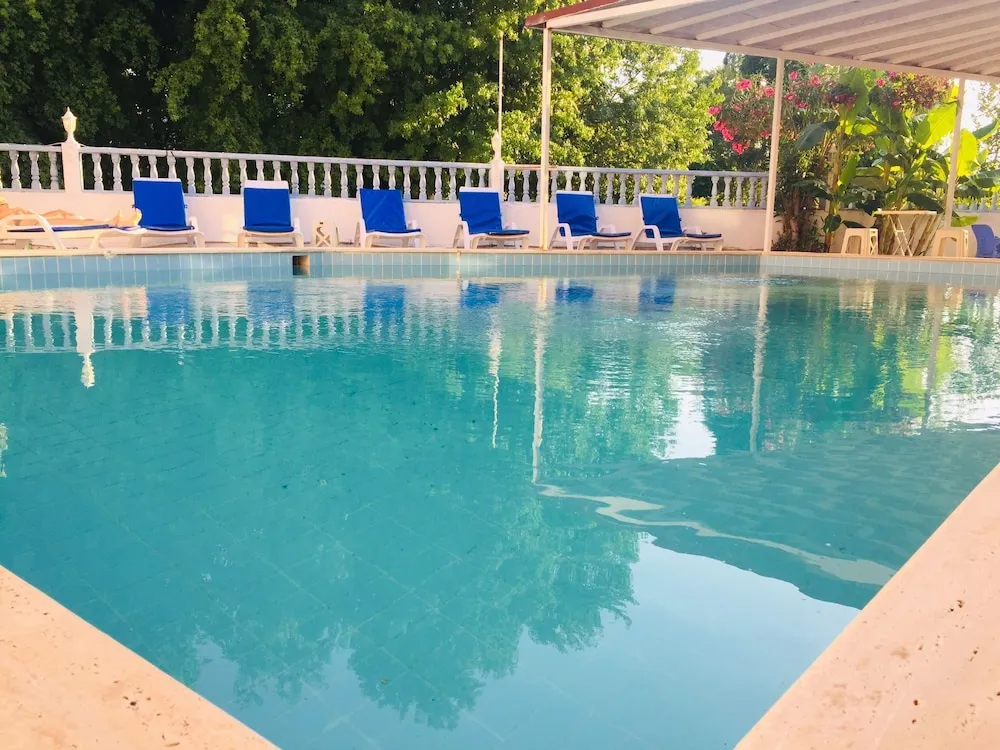 Family Apart Daire, 2 Yatak Odası, Sigara İçilmez, Havuz Manzaralı