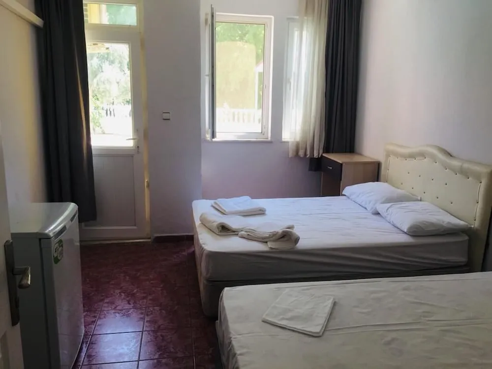 Family Apart Daire, 2 Yatak Odası, Sigara İçilmez, Havuz Manzaralı