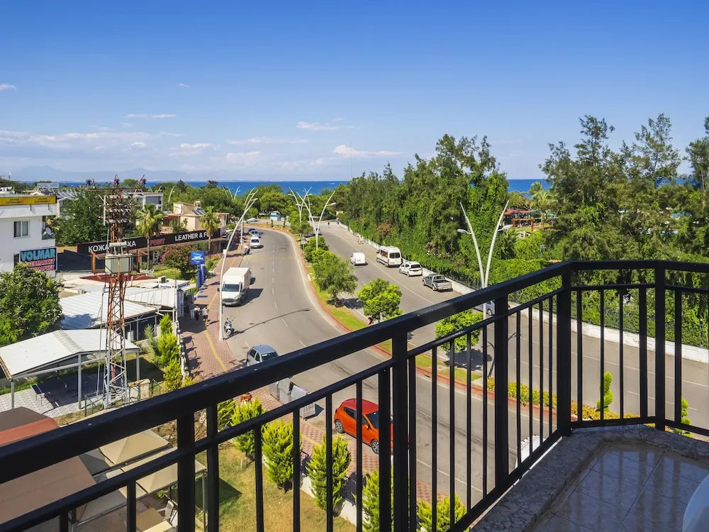Standart Oda Deniz Manzarali