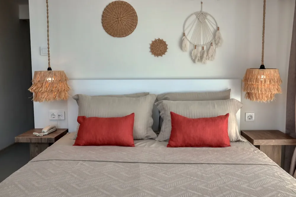 Junior Tek Büyük Yataklı Oda, Deniz Manzaralı, Denize Bakan