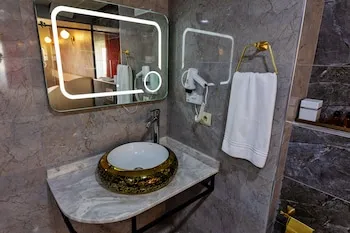 Taşkın Hotel
