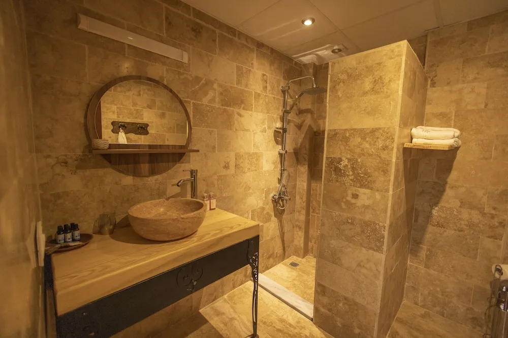 Royal Suite With Jacuzzi