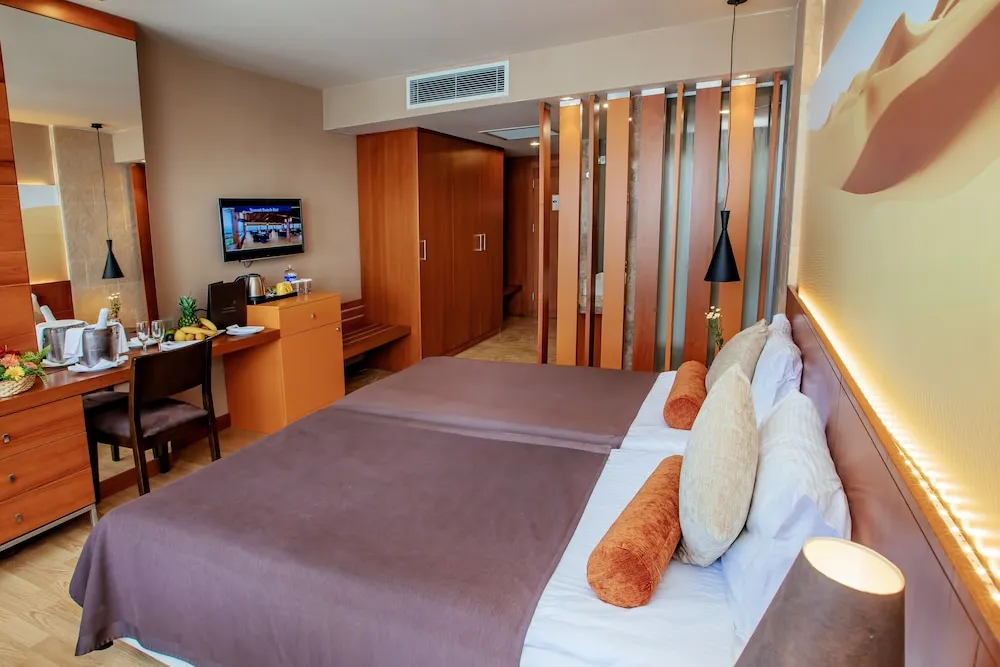 Lake House Room