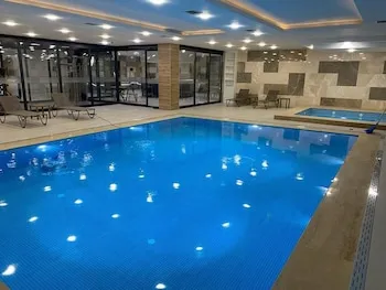 S Class Hotel Convention Center