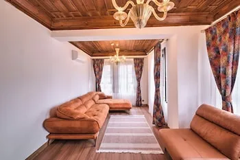 Midas Konak Otel