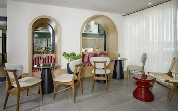 Sherwood Premio Hotel