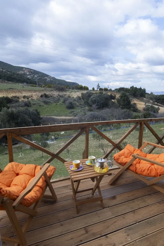 Şömineli ve Jakuzili Bungalov